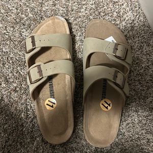 Beige “Birkenstock” sandals